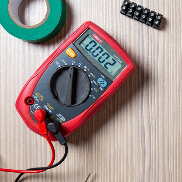 electrician working wiring